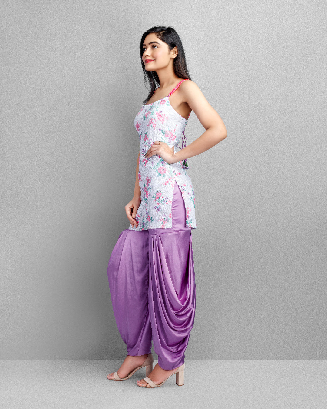 Aarohi Suit Set